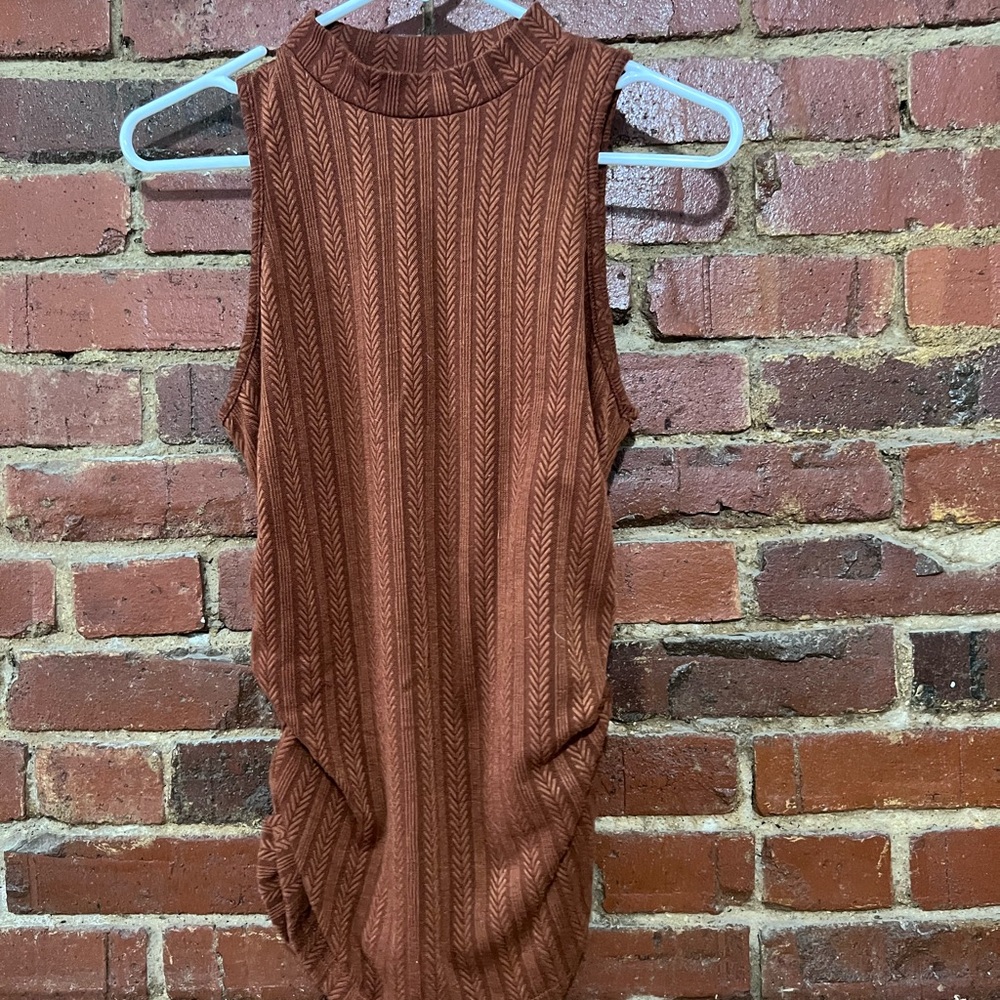 Sleeveless Mock Neck Tunic in Rust Brown